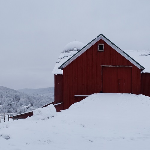 500_X_500_mp_winter_barn.jpg